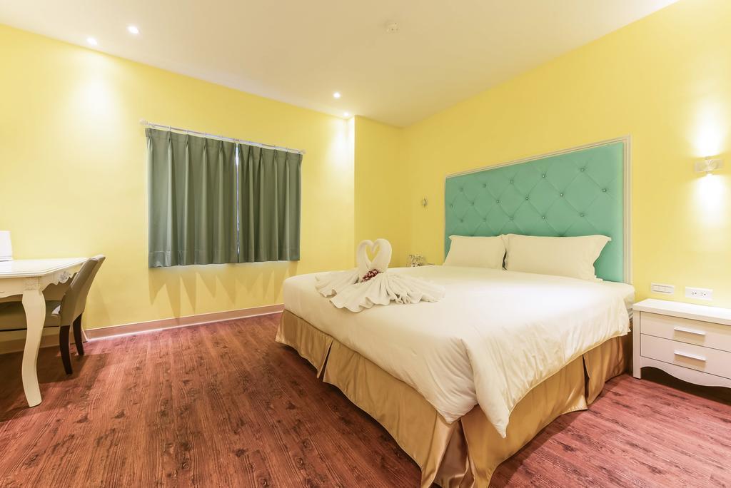 Lion King Hotel Kaohsiung Rom bilde